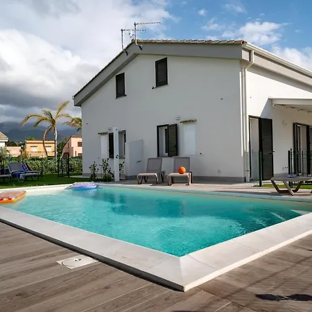 Villa Salinelle Vulcano 4 *